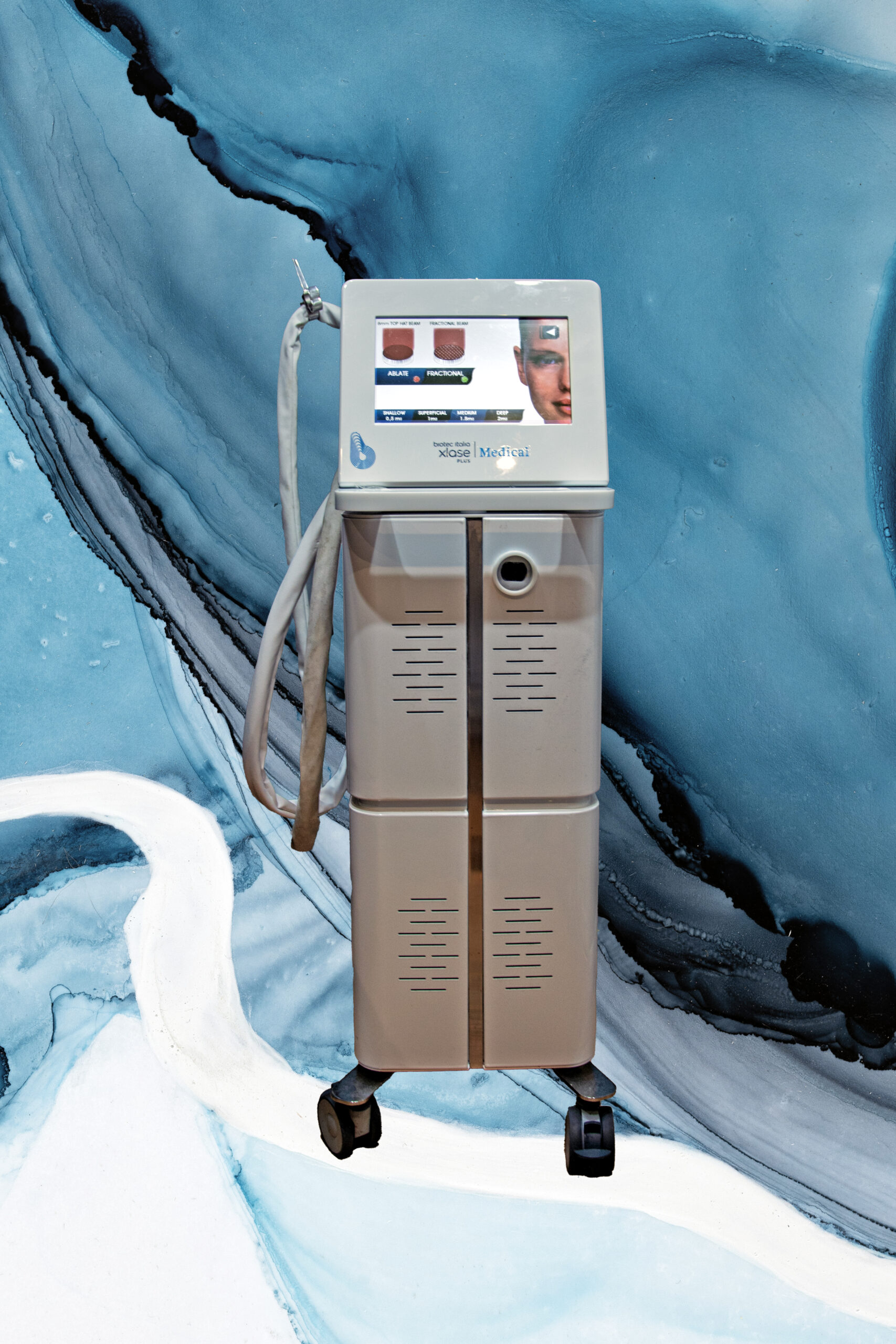 BODY CONTOURING & CELLULITE TREATMENTS ELENI MONDON
